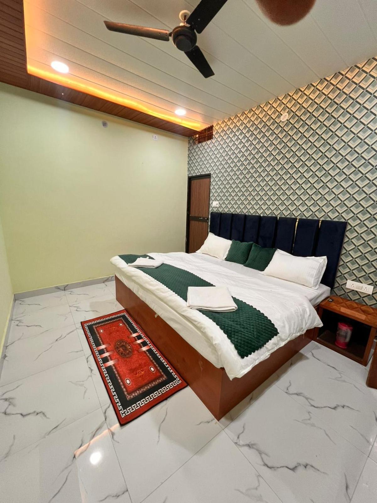 Gulab Residency Hotel Váránaszi Kültér fotó
