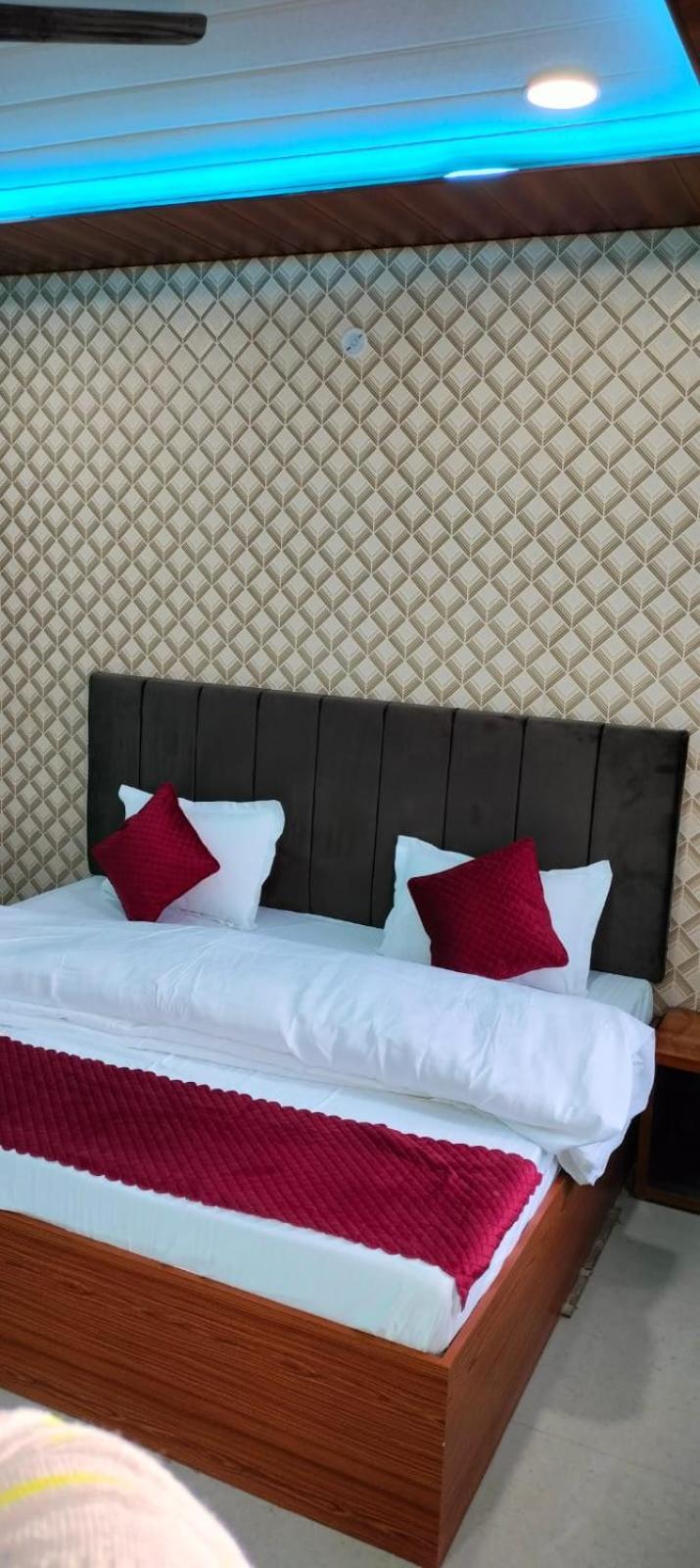 Gulab Residency Hotel Váránaszi Kültér fotó